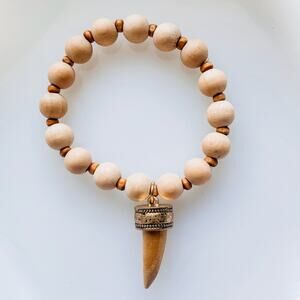 Boutique Beaded Wooden Stretch Bracelet w/ Accent Tooth